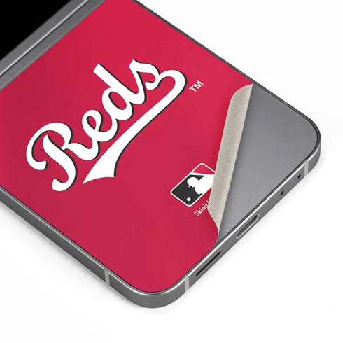 MLB Cincinnati Reds Alternate/Away Jersey Galaxy Z Flip6 Skin